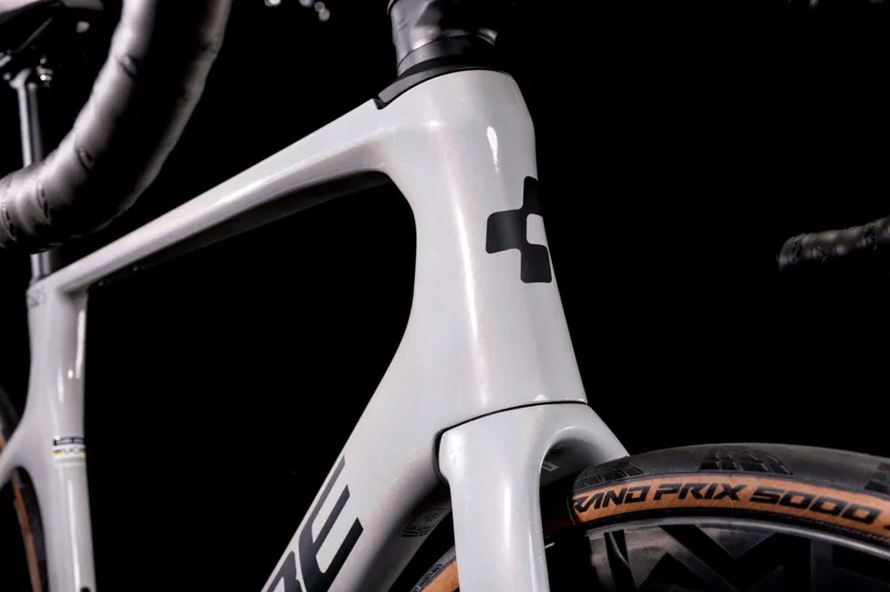 Cube Agree C:62 Aero Road Bike Flash White 2022-1